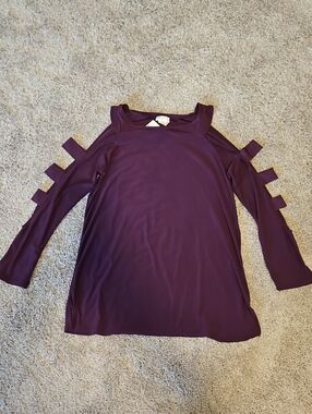 Bellino Plum Cold-Shoulder & Sleeve Long Sleeve Top